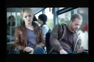 Fată excitat în autobuz